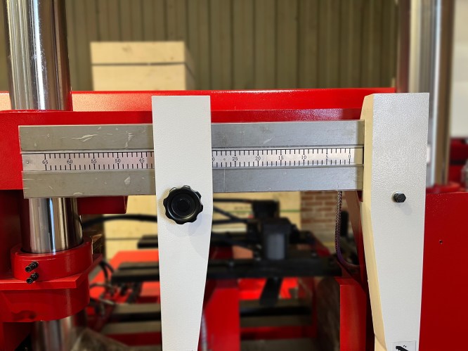 Sierra Cinta CNC Doble Columna - Violetta 500_(5)